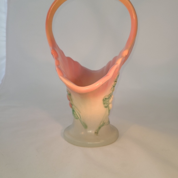 Hull Art Handled Basket - Picture 4 of 4